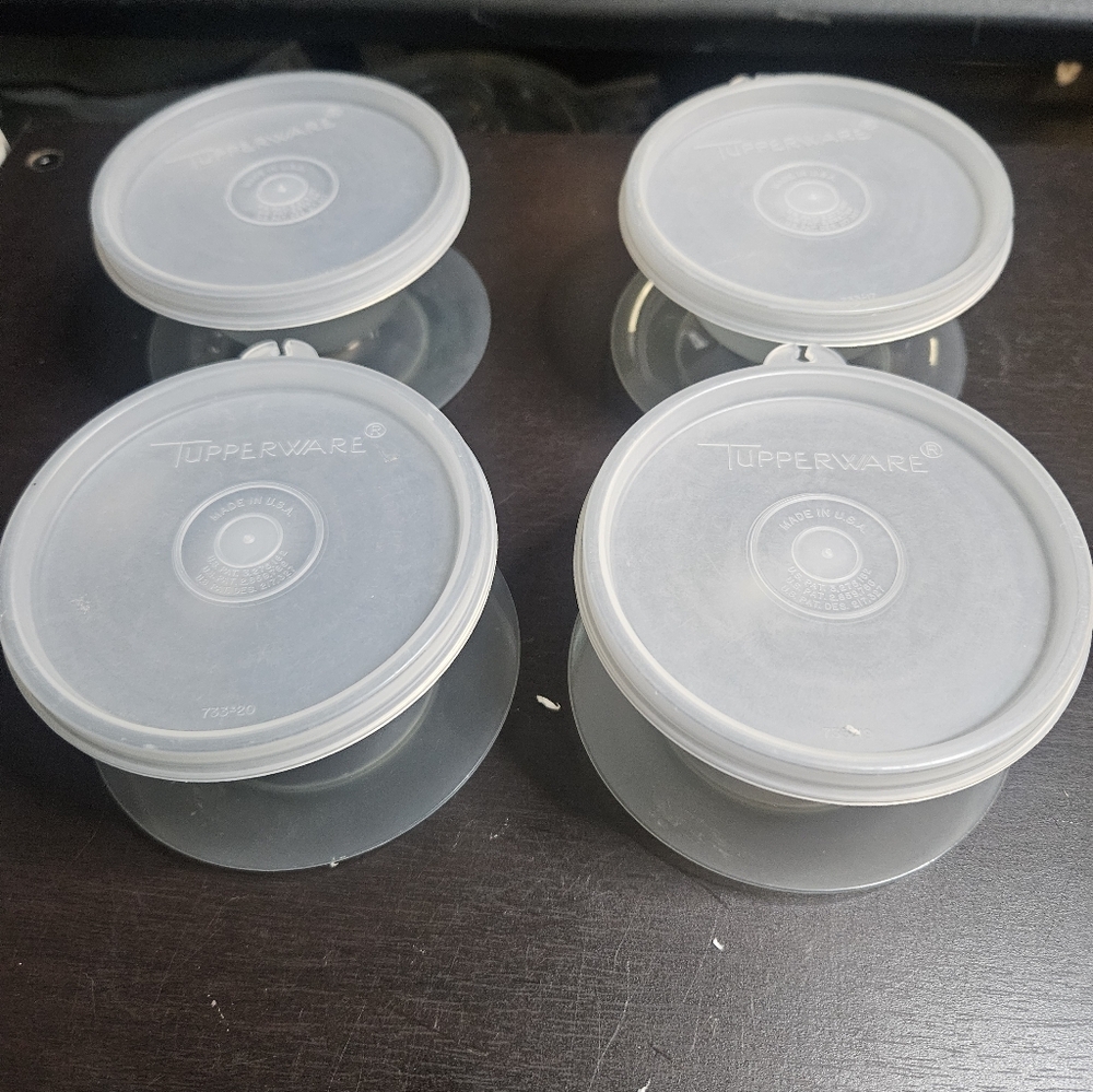 Vintage Set of 4 Tupperware 754 Short Parfait Dessert Sundae Cups Lids